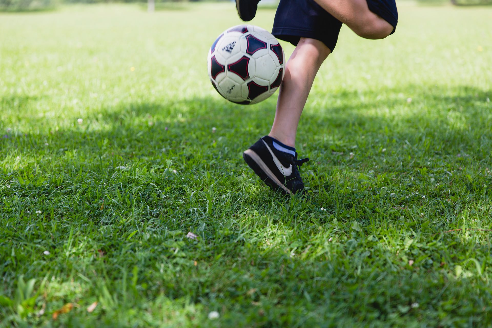 Entraînement de jeunes footballeurs